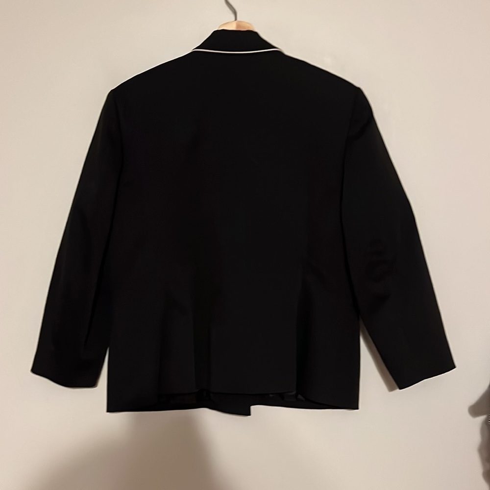 Pendleton Black 4 Button Blazer With White Trim - image 6